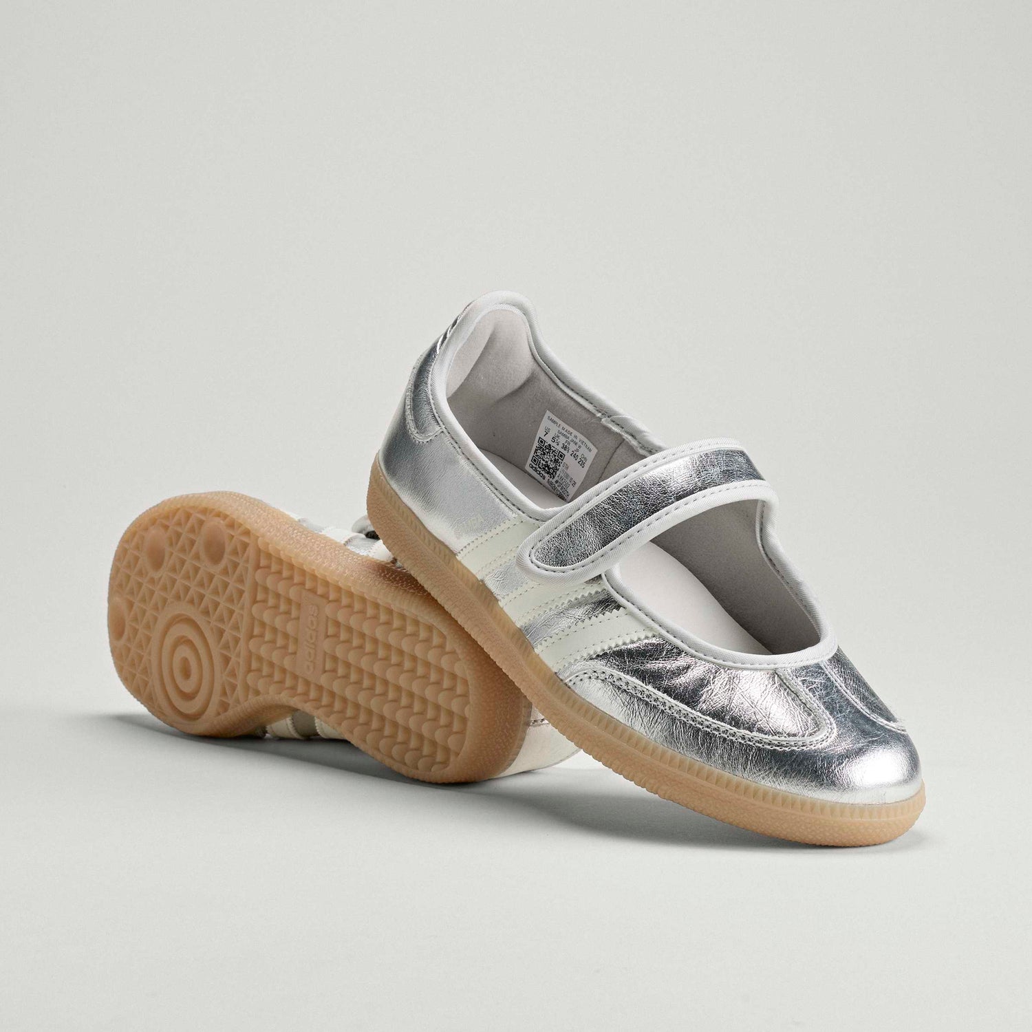 Adidas Samba Jane Silver Metallic Off White - on foot 2