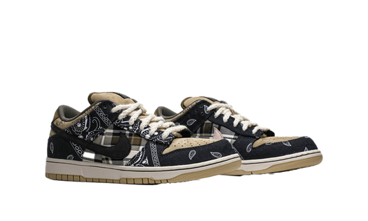 SB Dunk Low Travis Scott