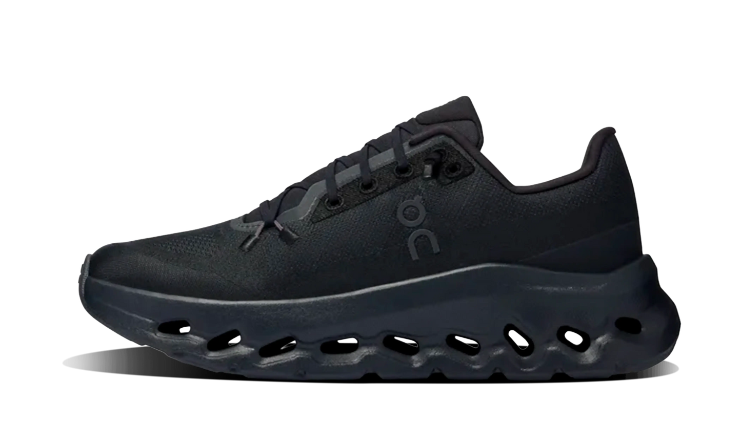 On Running Cloudtilt Black