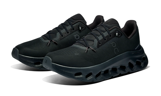 On Running Cloudtilt Black